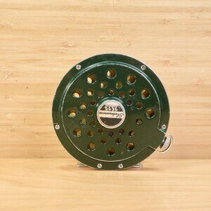 Vintage Shakespeare 2533 Fly Fishing Reel / Made in Japan / Classic Tackle